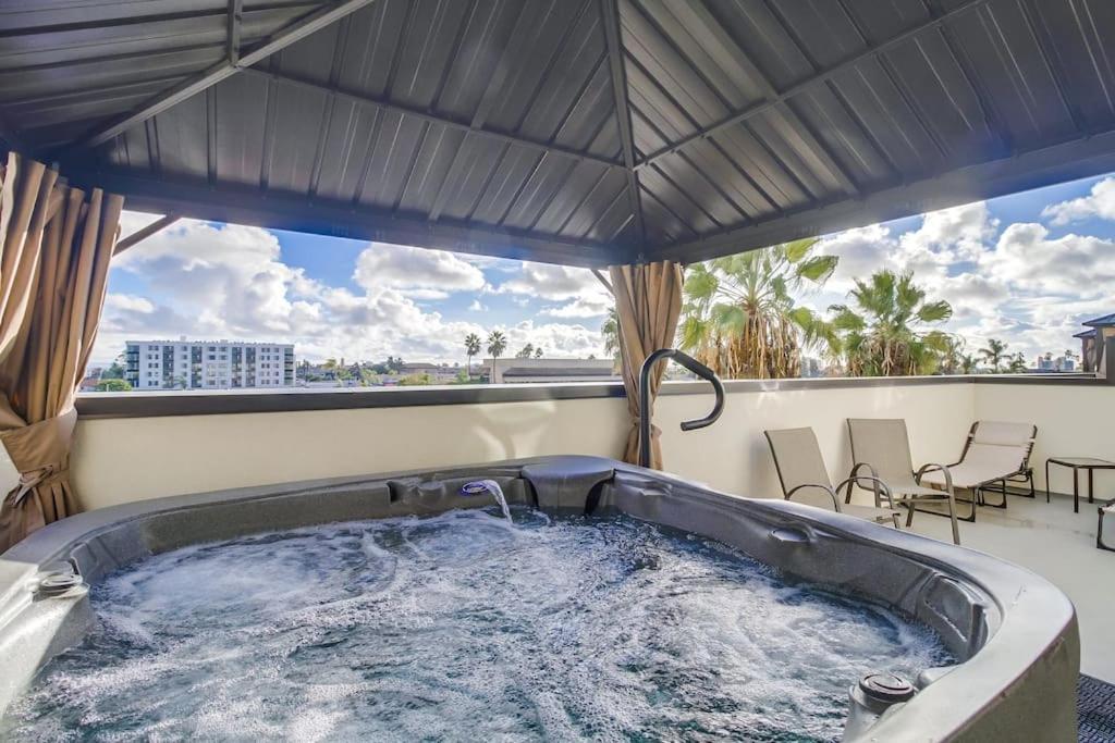 Park Blvd Paradise 301 Ada Compliant With A Spa San Diego Exterior foto